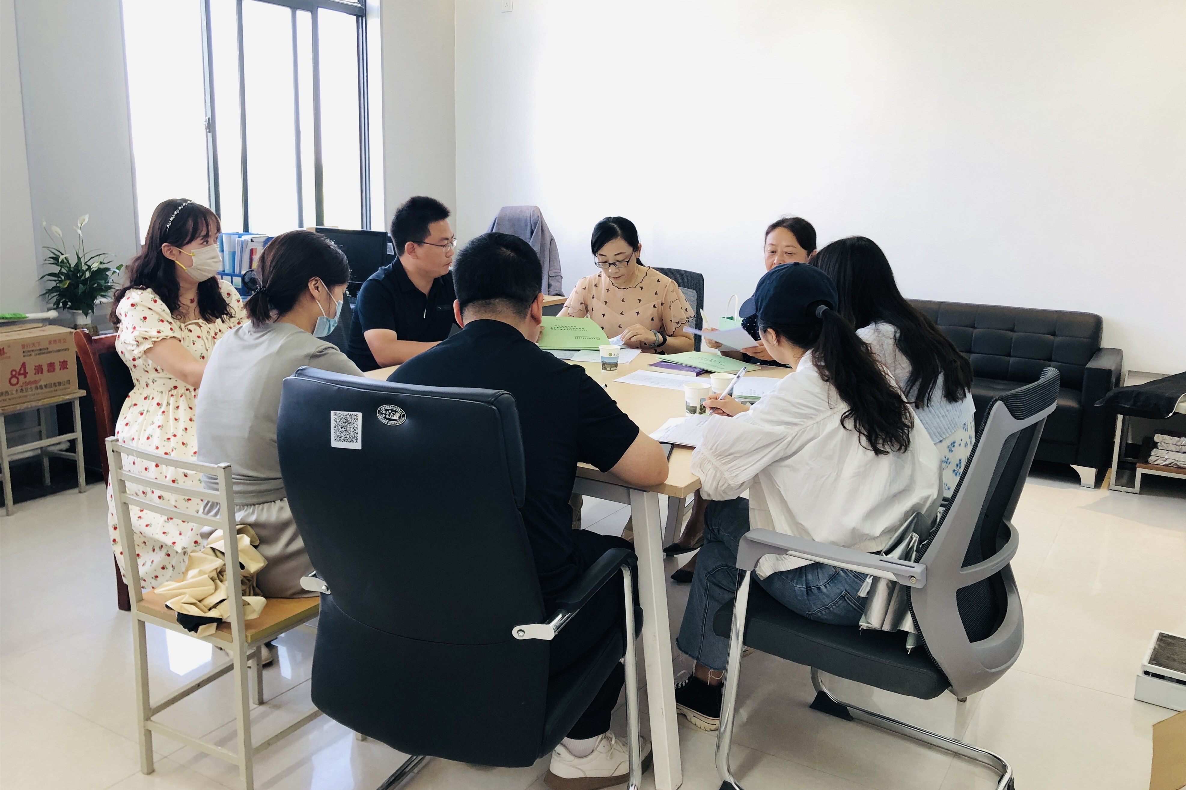 學(xué)生處組織召開學(xué)生健康教育及晨午晚檢工作專題會(huì)議