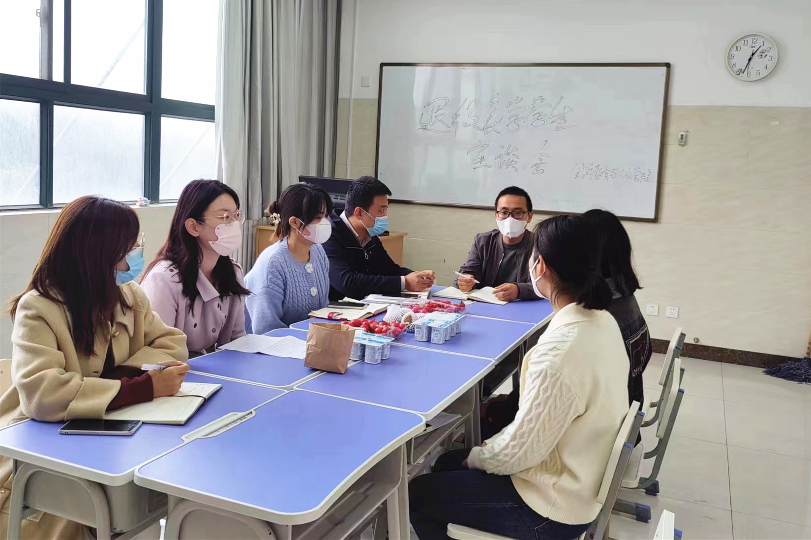 初心不改凌云志 戎馬歸來(lái)立新功 ——國(guó)際學(xué)院召開(kāi)退役復(fù)學(xué)大學(xué)生座談會(huì)