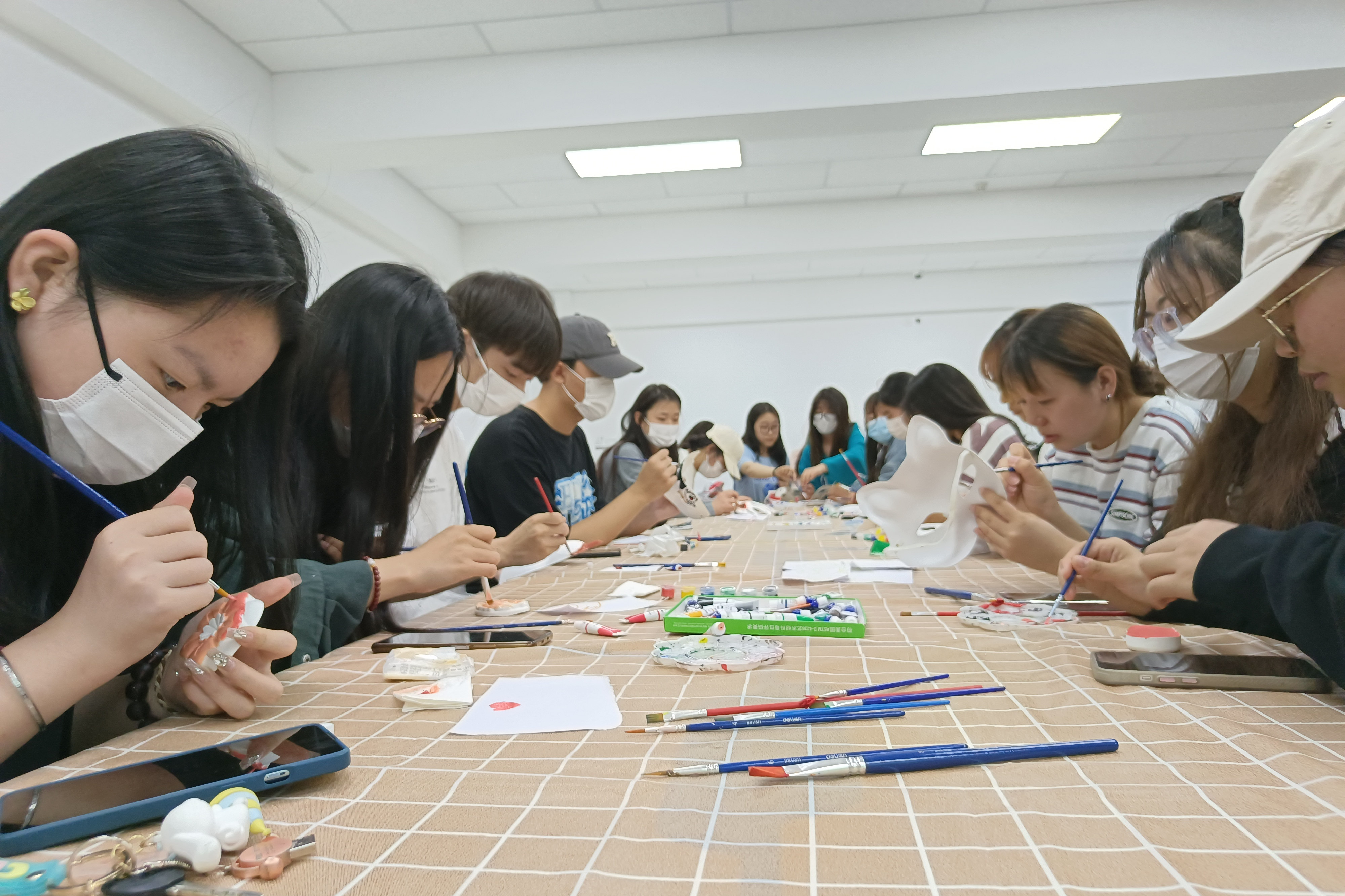 心靈彩繪  探索自我 ——2023年“陽光護航”心理育人活動順利開展