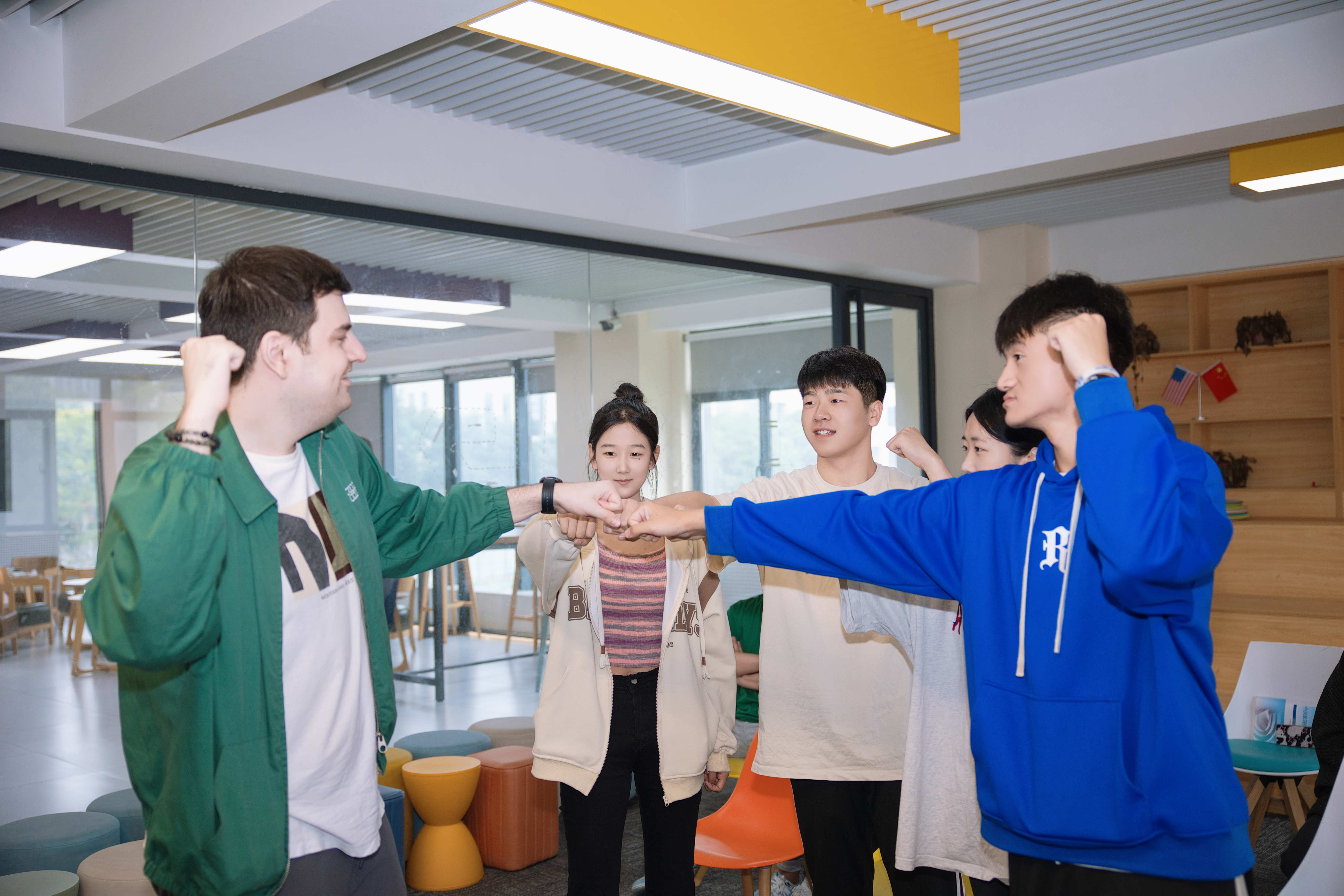 更國(guó)際！科大高新榮獲陜西教育系統(tǒng)外事（港澳臺(tái)）工作先進(jìn)單位