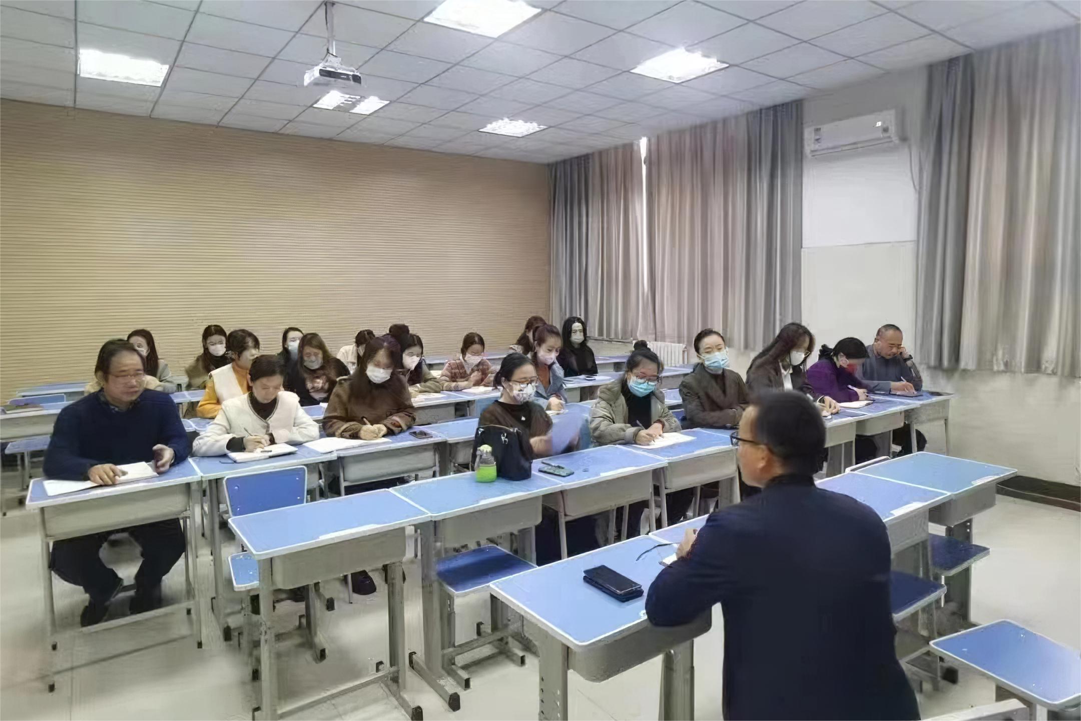 聯(lián)動(dòng)共建 合作蓄力！國(guó)際教育與人文學(xué)院召開教學(xué)、學(xué)工聯(lián)席會(huì)議