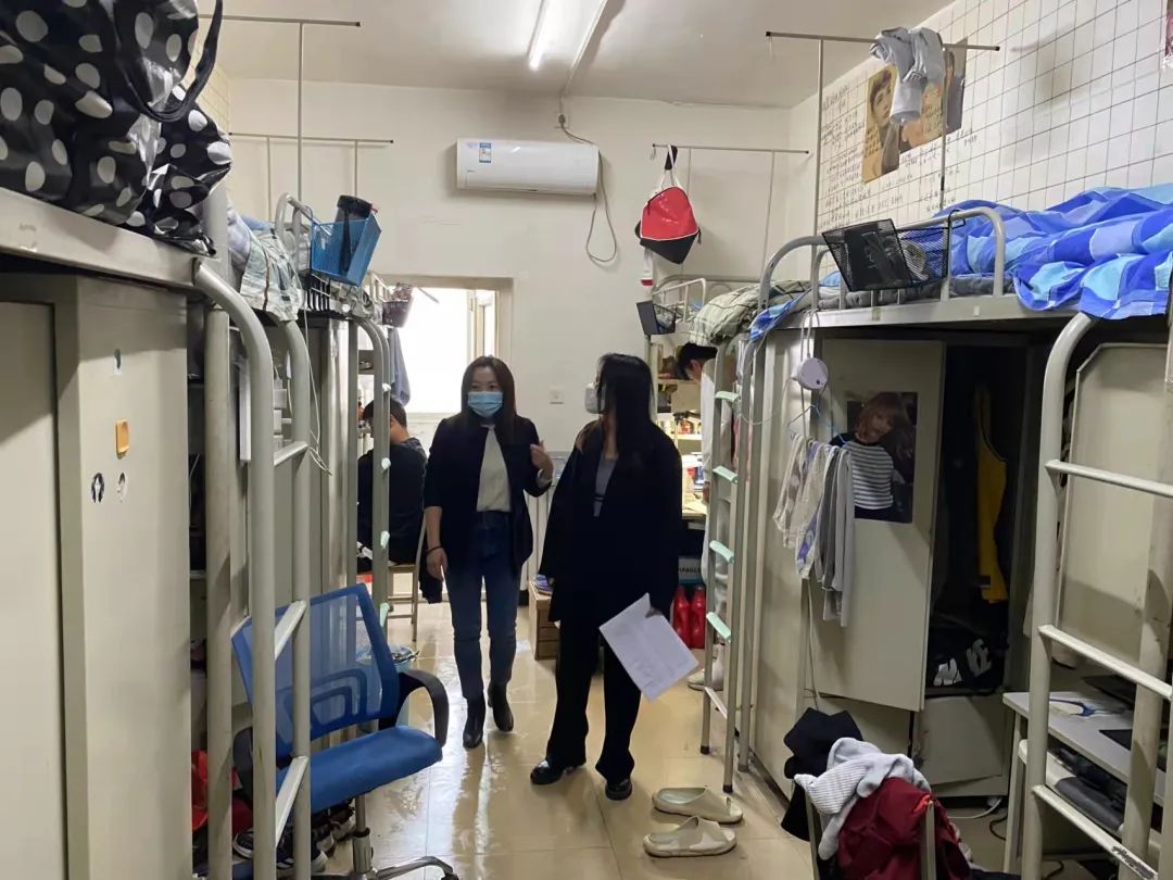 【師生交流】 城建學院開展線下查課活動
