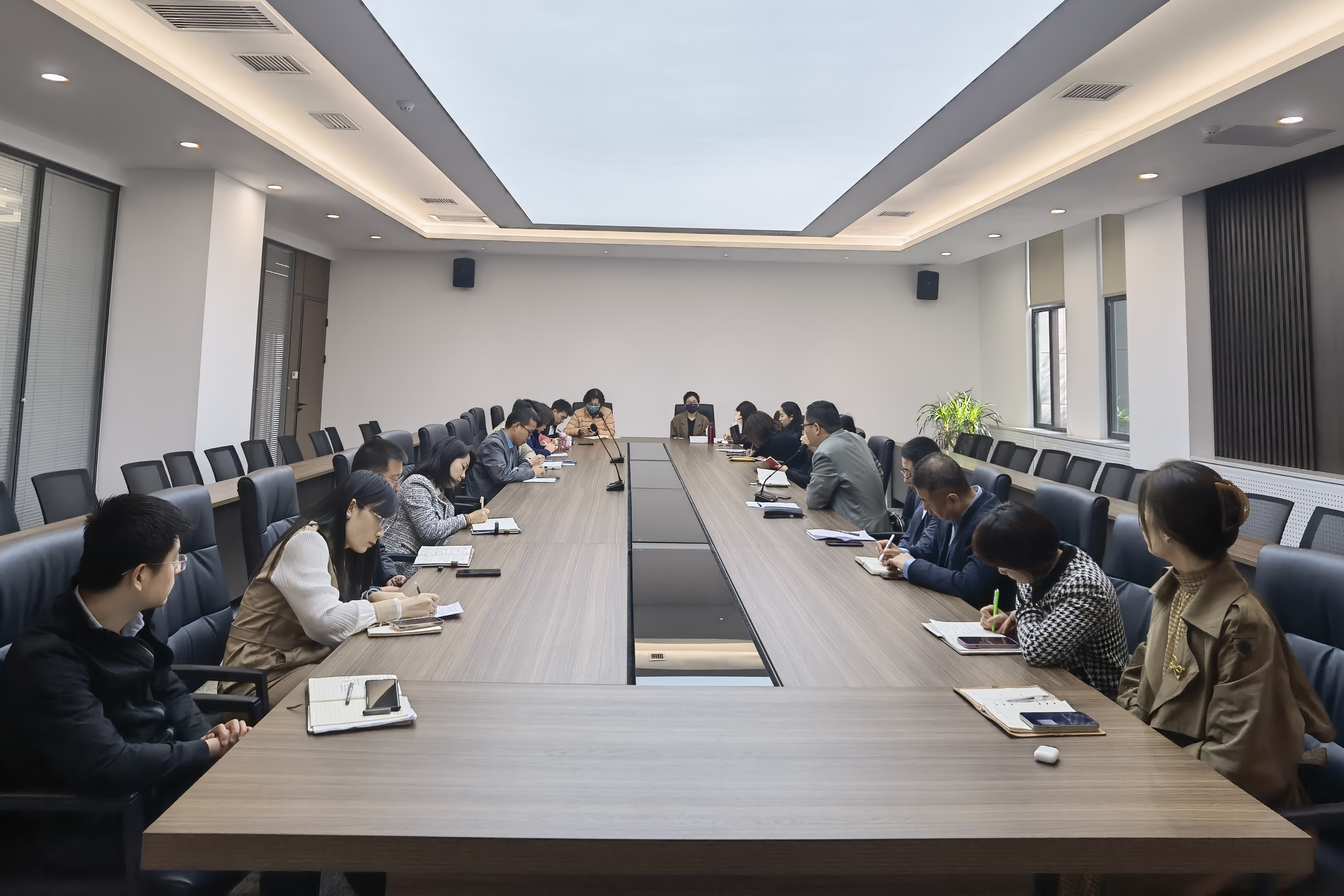 西安科技大學(xué)高新學(xué)院舉行2023年國(guó)際招生項(xiàng)目研討會(huì)