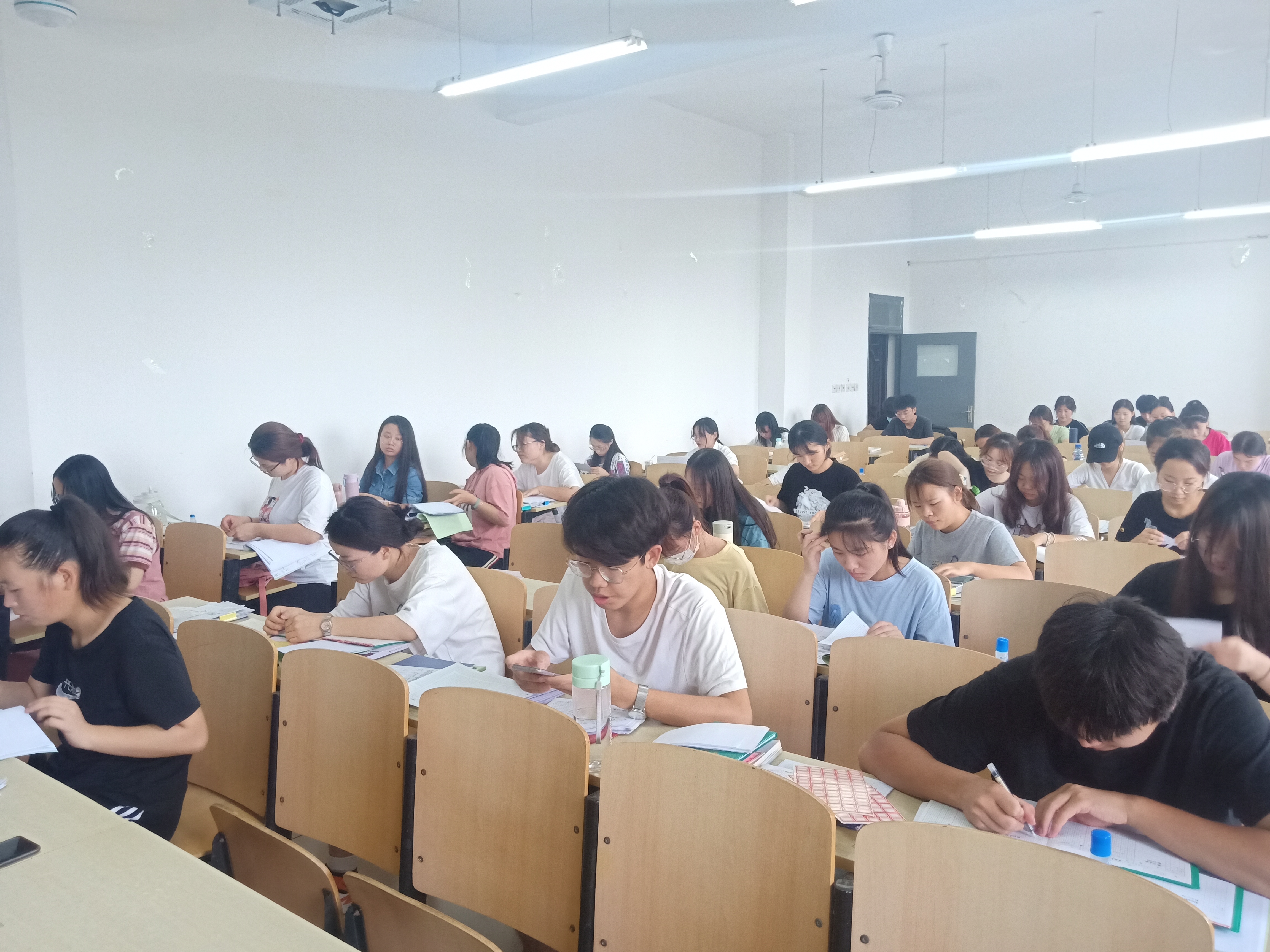 財務(wù)管理和會計專業(yè)期末實訓(xùn)正式開始