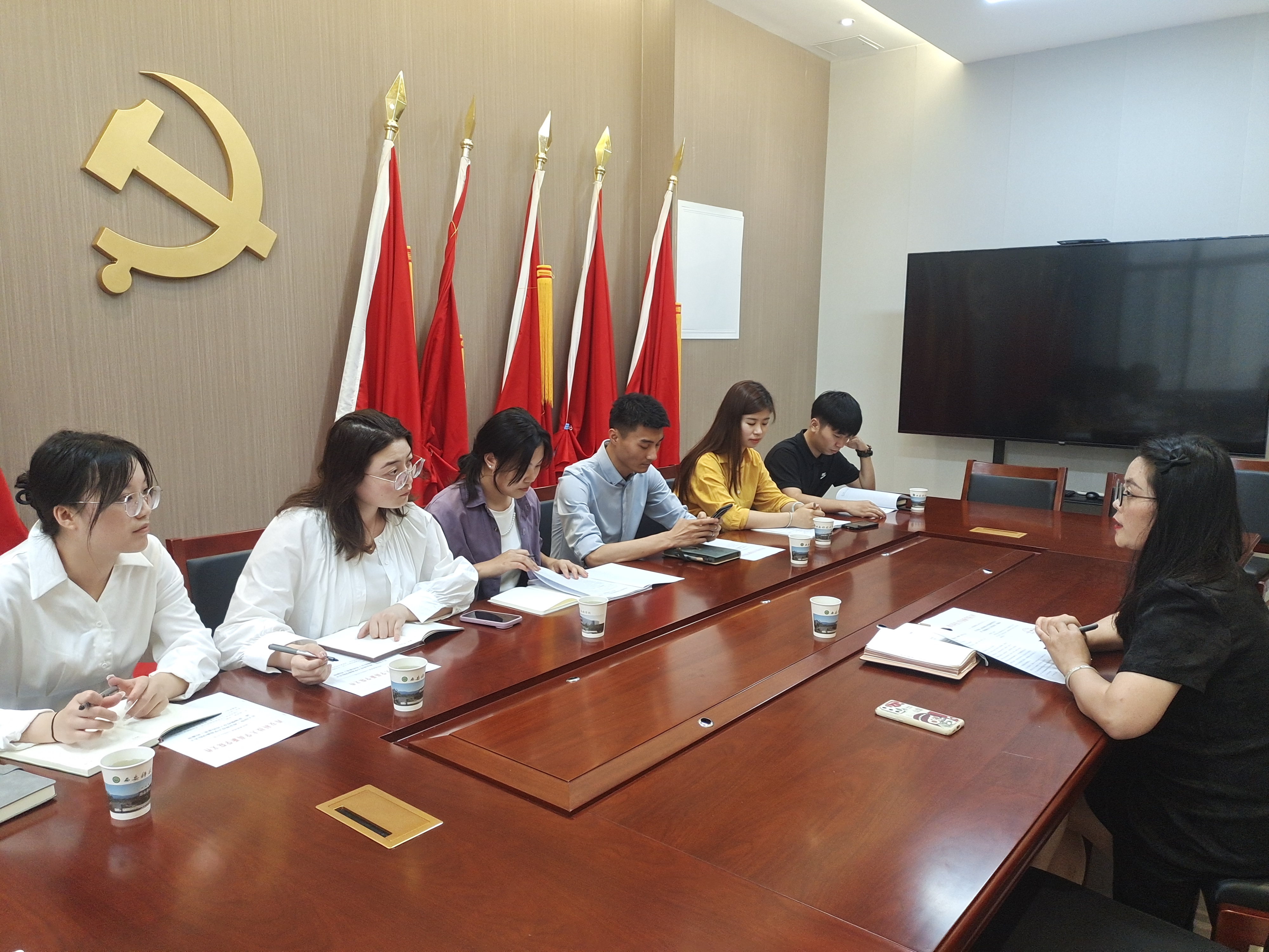 西安科技大學(xué)高新學(xué)院校友會(huì)召開(kāi)新學(xué)期第一次工作會(huì)議