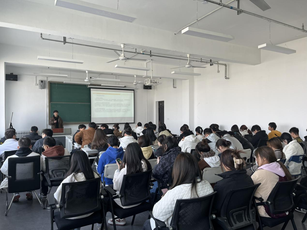 高新職業(yè)大講堂開講啦！