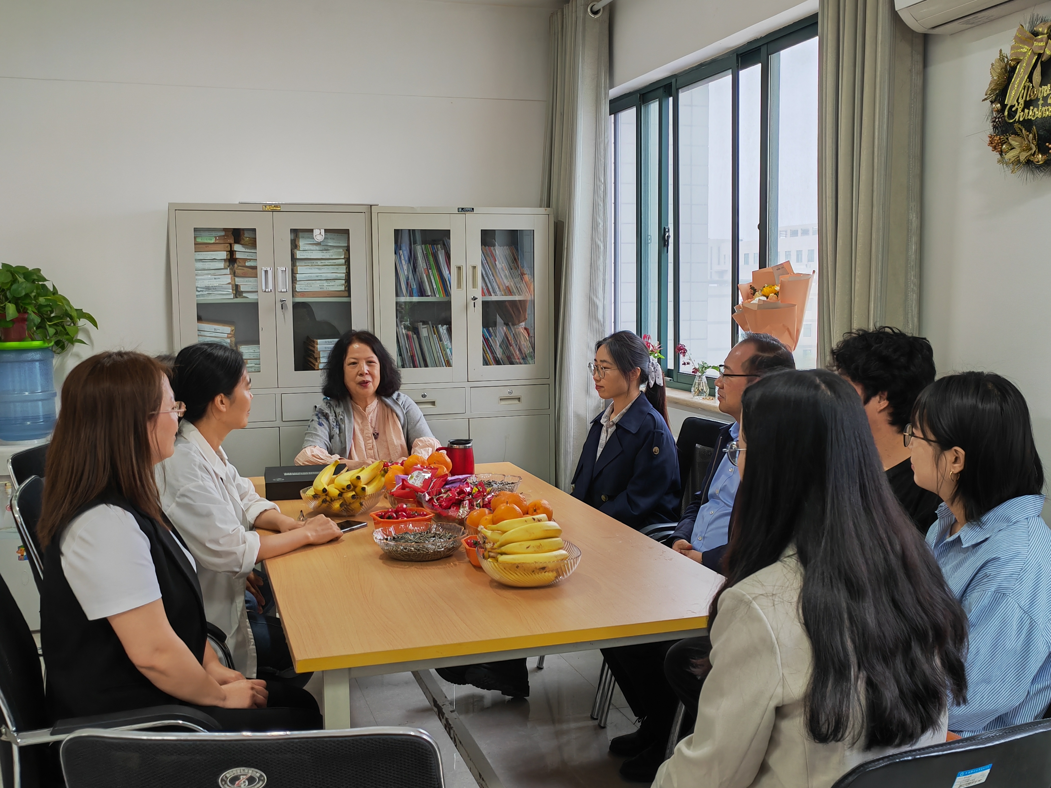 國(guó)際教育與人文學(xué)院舉辦出國(guó)留學(xué)教師座談會(huì)