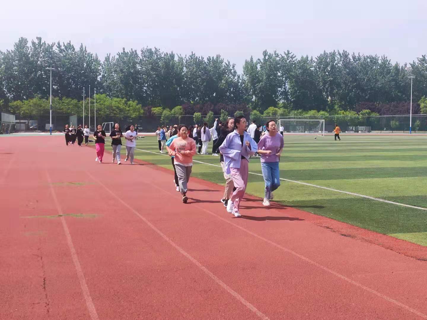 學(xué)院2024年學(xué)生體質(zhì)健康測(cè)試工作順利開(kāi)展