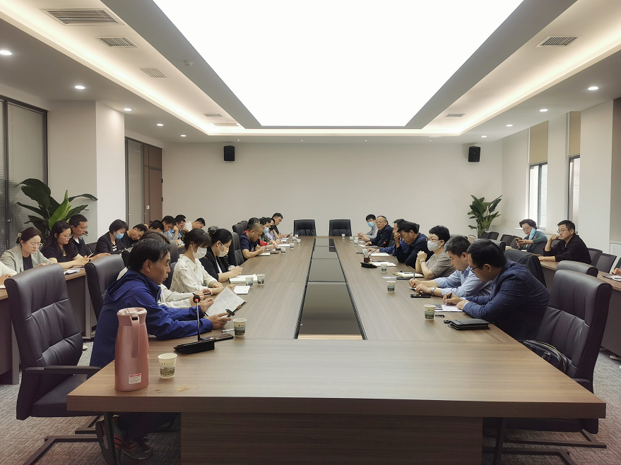 學(xué)院召開群眾身邊不正之風(fēng)和腐敗問題集中整治工作推進(jìn)會(huì)