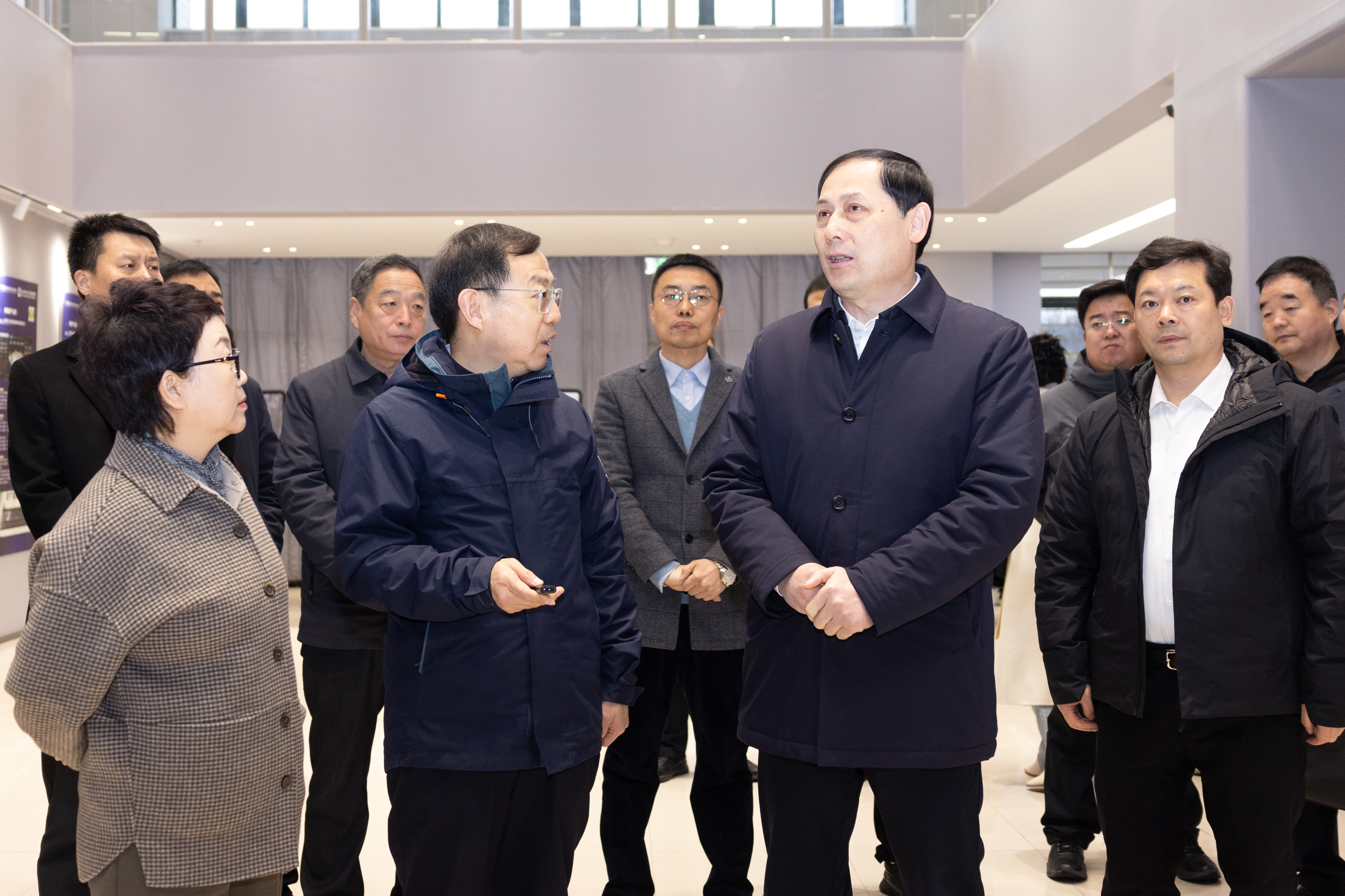 【華禹教育網(wǎng)】長安區(qū)委書記呂強調(diào)研西安科技大學高新學院科技園