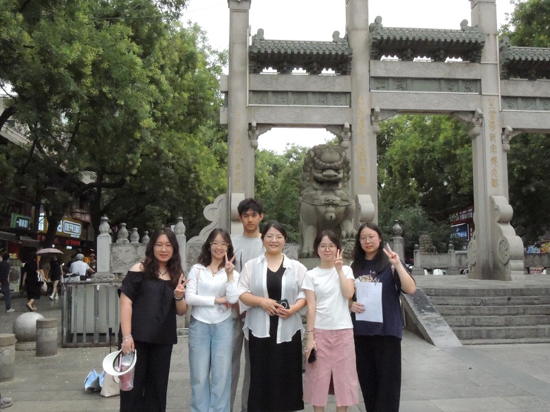 數(shù)字技藝賦能古街新生——環(huán)境設(shè)計(jì)專業(yè)實(shí)地研學(xué)探訪西安雙核歷史街區(qū)