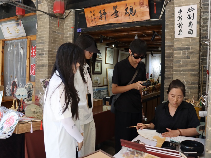 【陜西考生網(wǎng)】聚焦西安科技大學(xué)高新學(xué)院“三下鄉(xiāng)”—“紅脈村興，探旅尋因”暑期“三下鄉(xiāng)”社會實踐團(tuán)隊