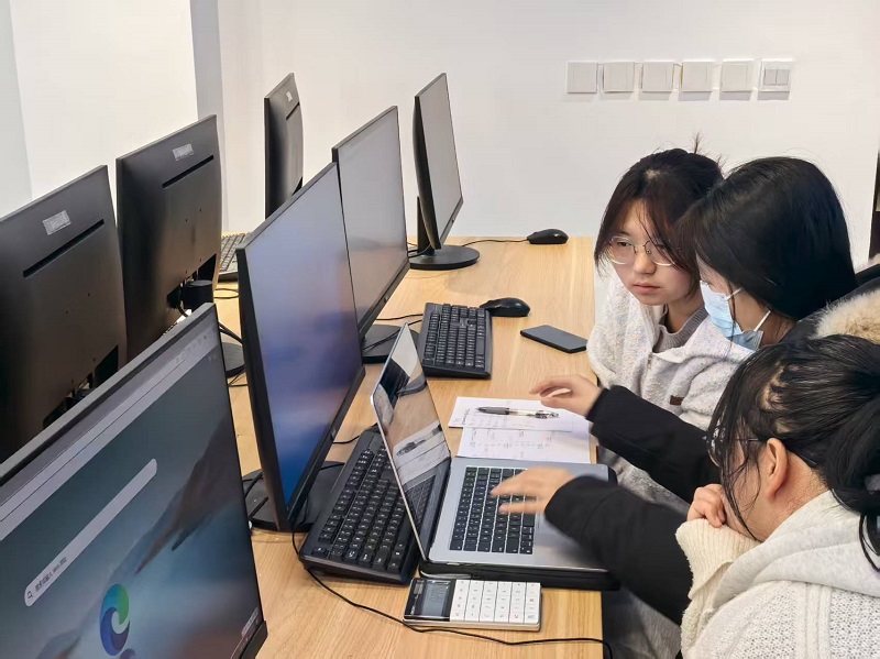【陜西教育在線網(wǎng)】西安科技大學高新學院在省級工程競賽中斬獲11項大獎，創(chuàng)新實踐教育成果顯著！